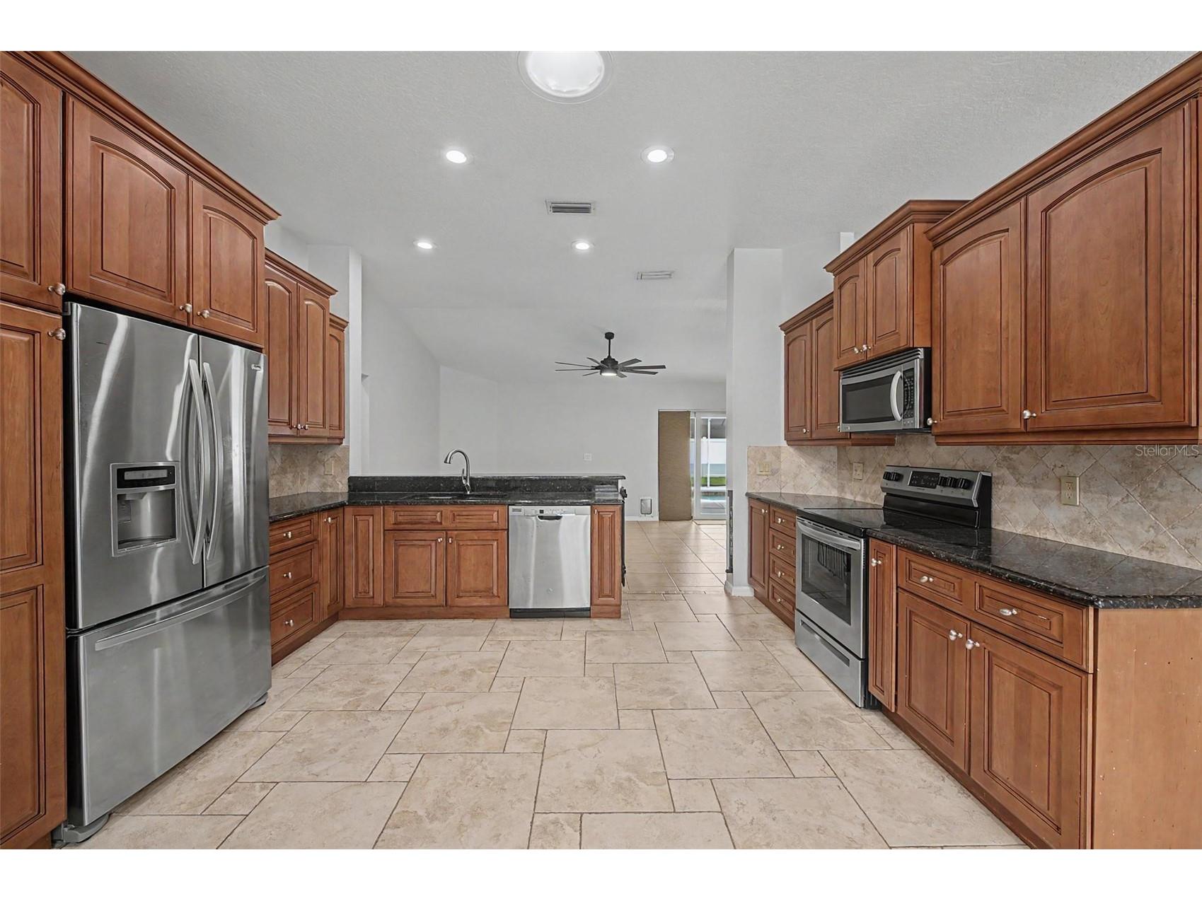 4021 Lithia Ridge Boulevard Valrico FL 33596 TB8514869 image17