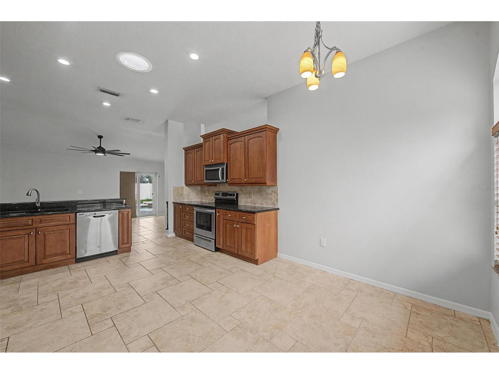 4021 Lithia Ridge Boulevard Valrico FL 33596 TB8514869 image18