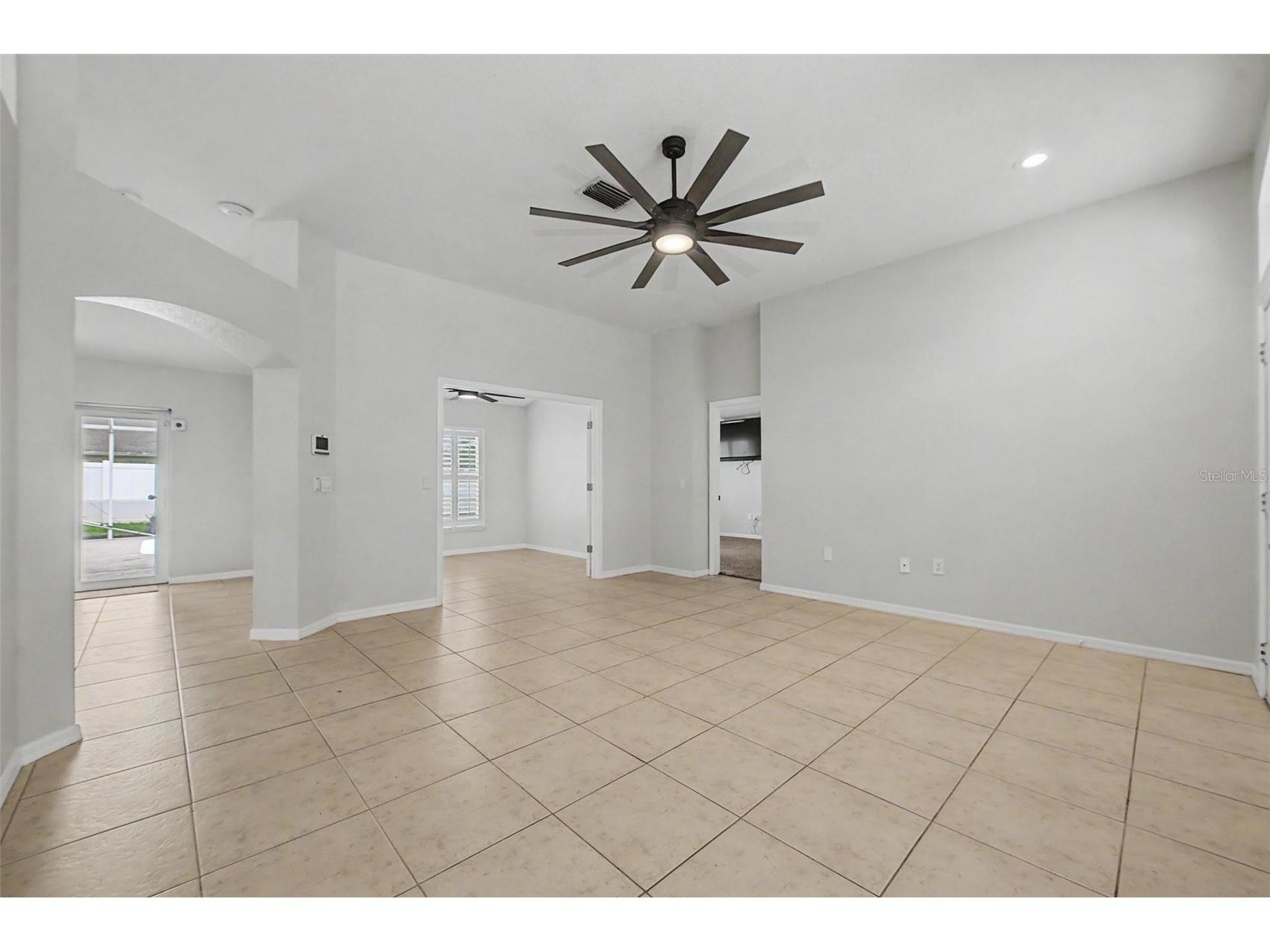 4021 Lithia Ridge Boulevard Valrico FL 33596 TB8514869 image6