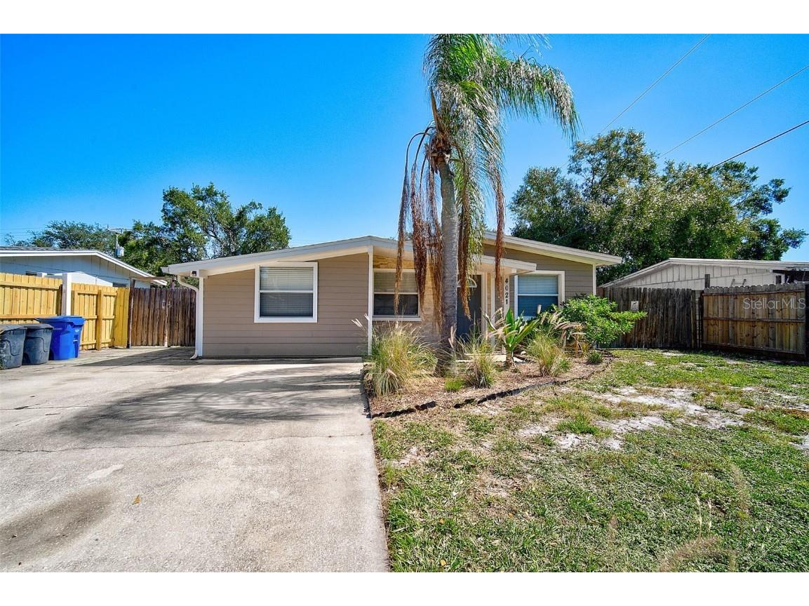 4021 Longhorn Drive Sarasota FL 34233 A4585279 image1