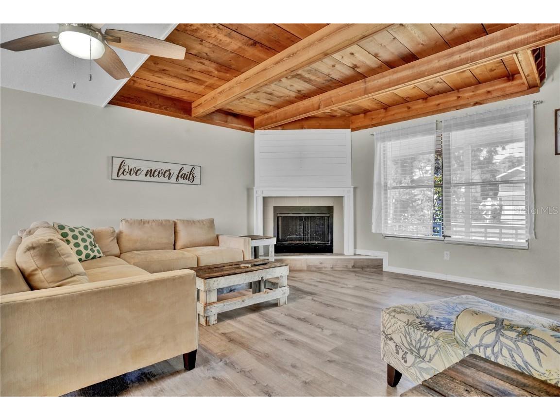 4021 Olive Avenue Sarasota FL 34231 A4670598 image8