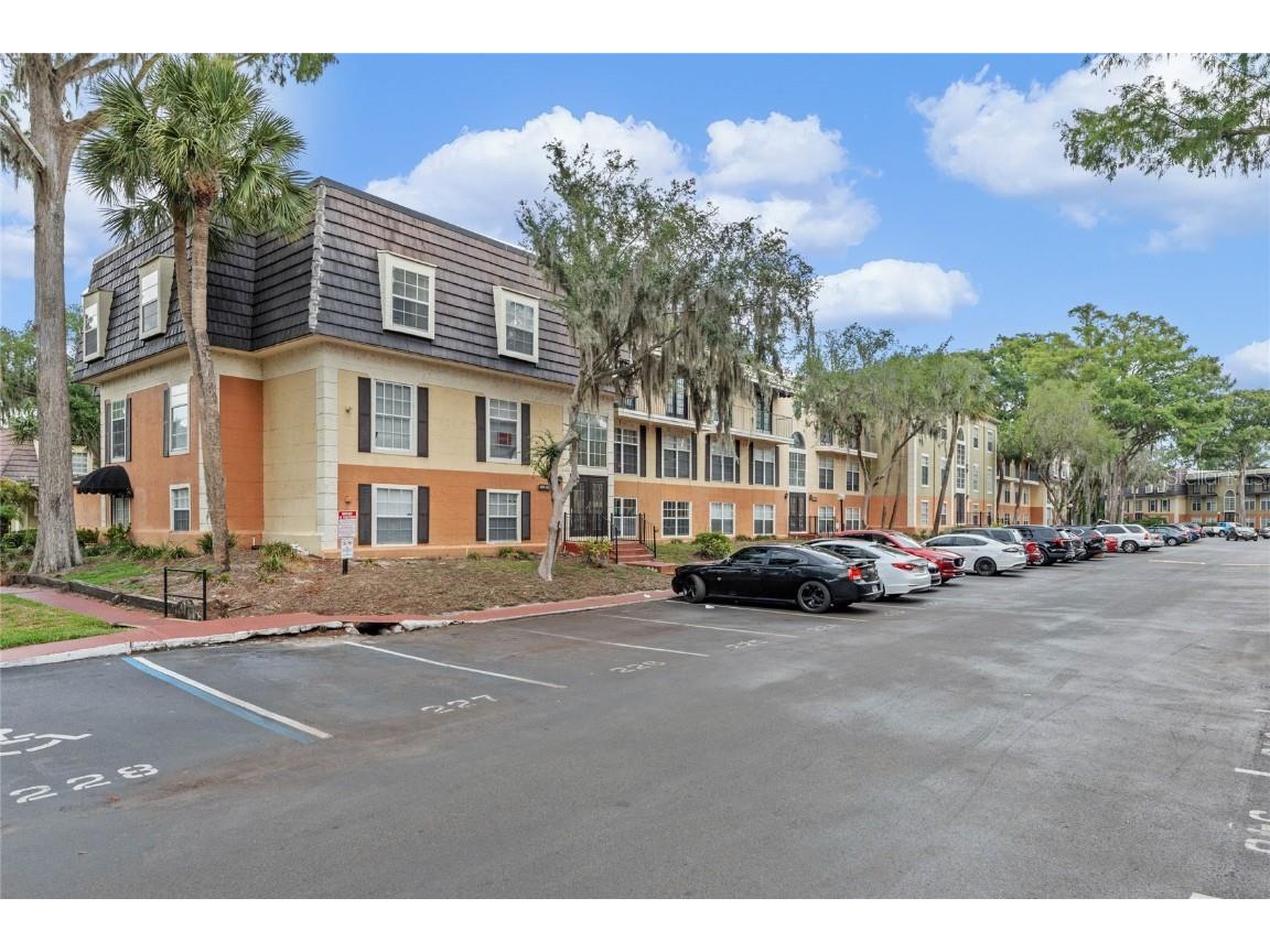 4021 Versailles Drive #4021F Orlando FL 32808 O6113384 image1