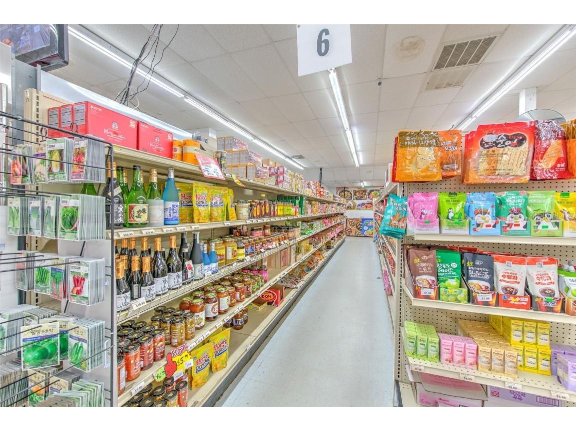 4021 W Hillsborough Avenue Tampa FL 33614 TB8325971 image23