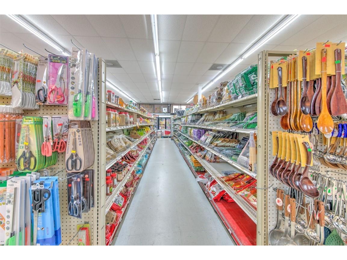 4021 W Hillsborough Avenue Tampa FL 33614 TB8325971 image26