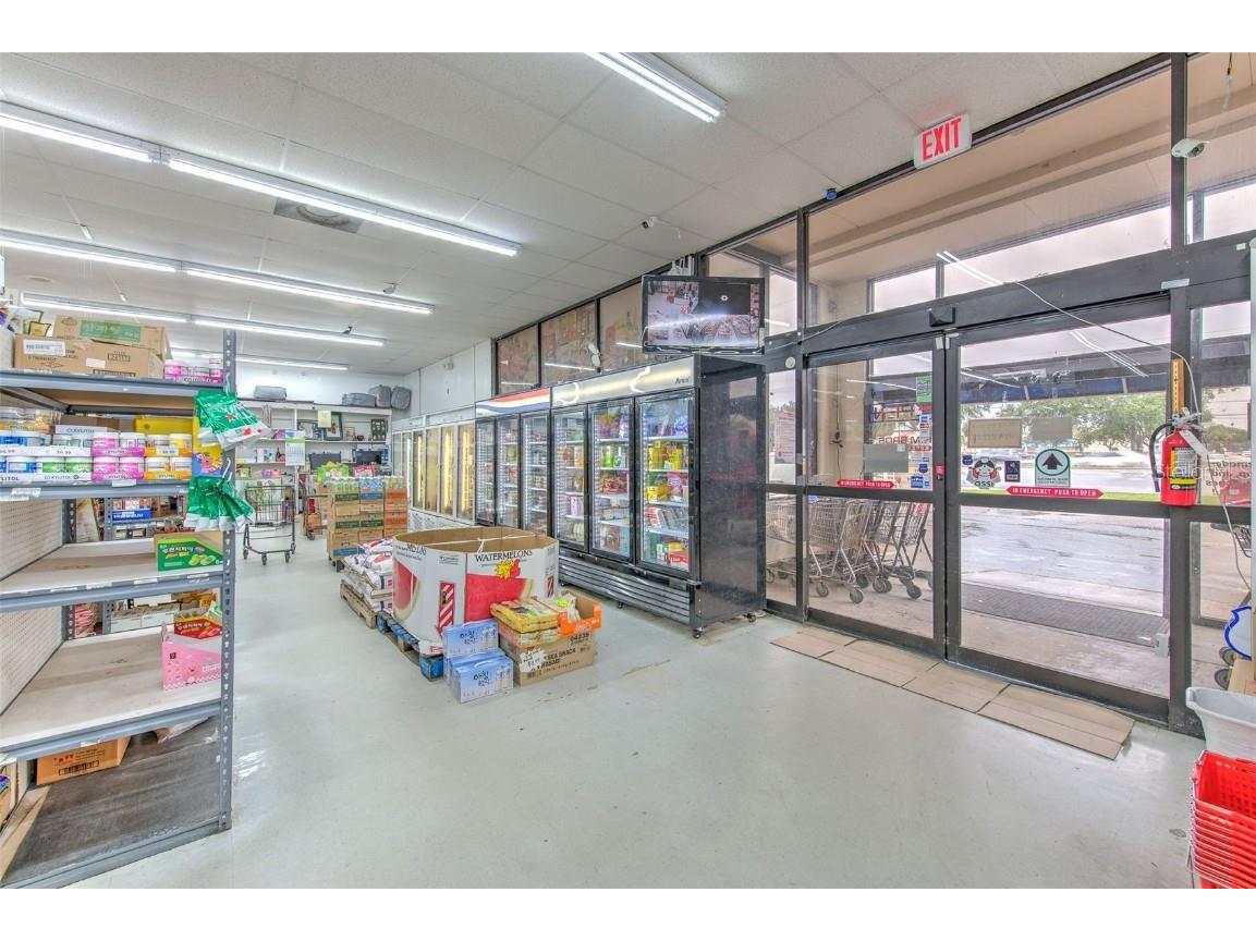 4021 W Hillsborough Avenue Tampa FL 33614 TB8325971 image5