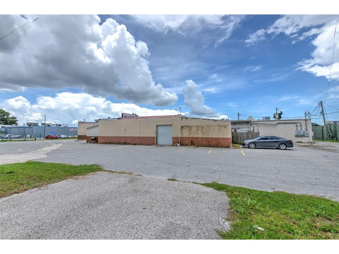 4021 W Hillsborough Avenue Tampa FL 33614 TB8325971 image53