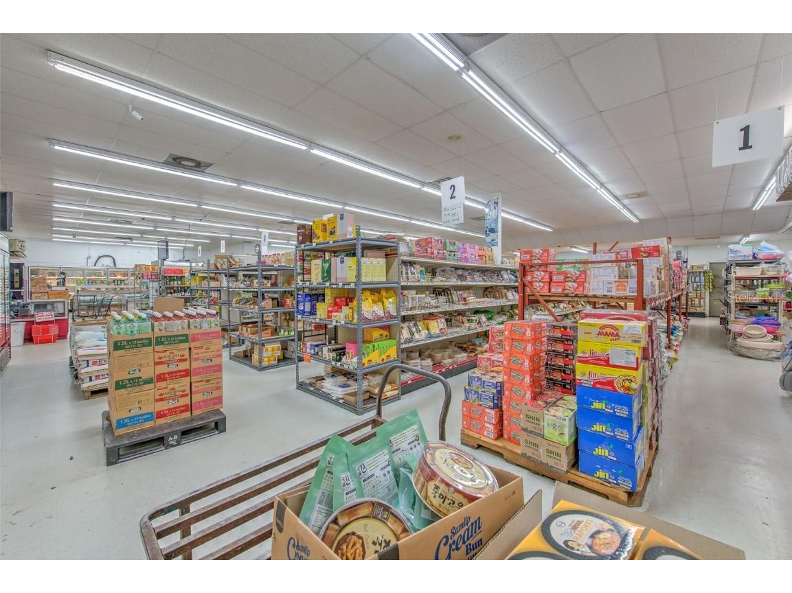 4021 W Hillsborough Avenue Tampa FL 33614 TB8325971 image6