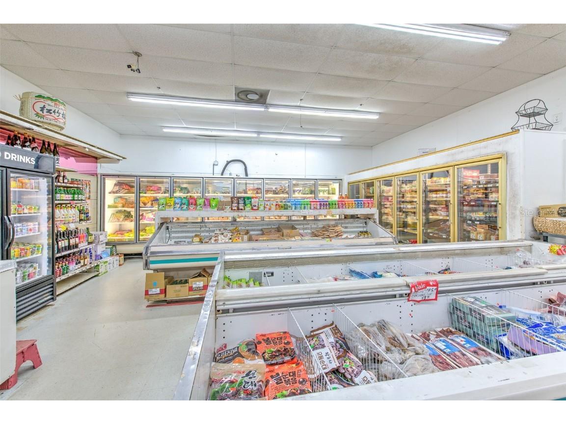 4021 W Hillsborough Avenue Tampa FL 33614 TB8325971 image7