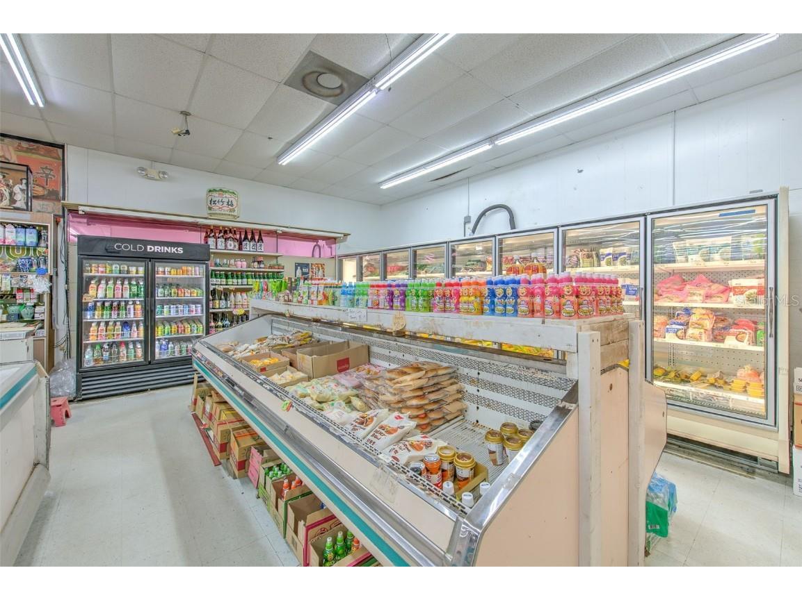 4021 W Hillsborough Avenue Tampa FL 33614 TB8325971 image8