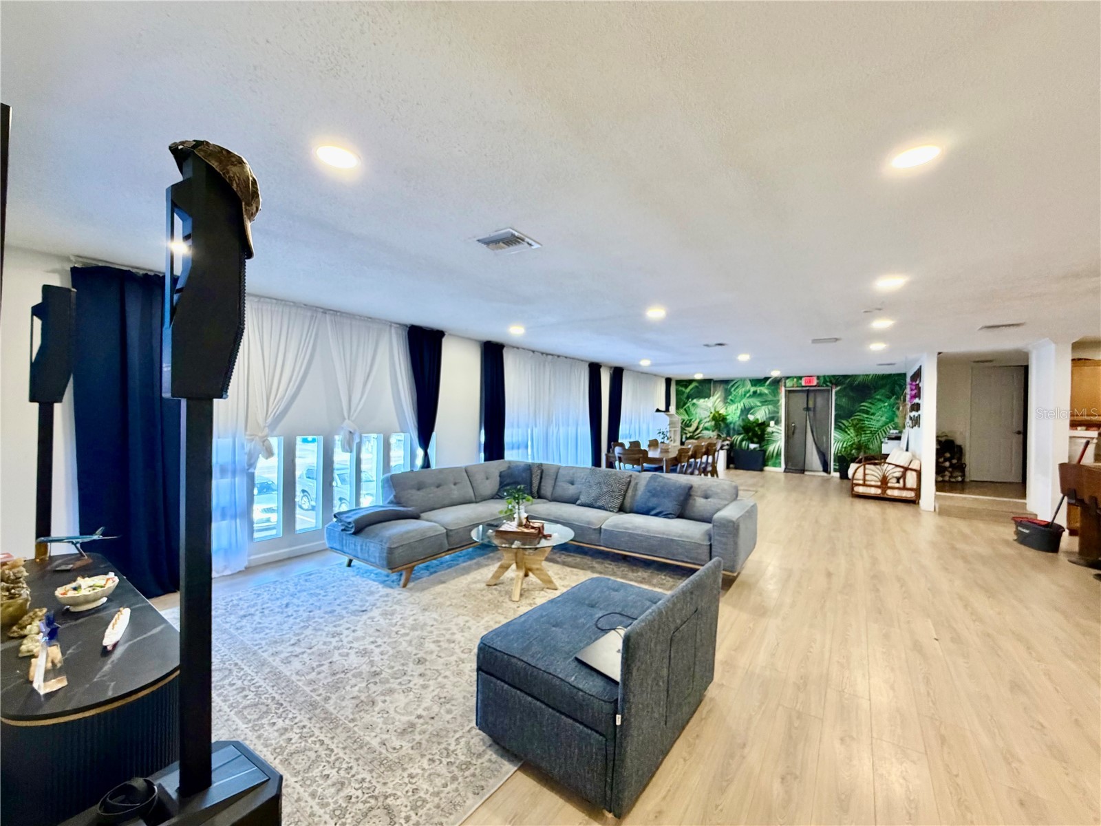 4022 54th Avenue N Saint Petersburg FL 33714 TB8472389 image27