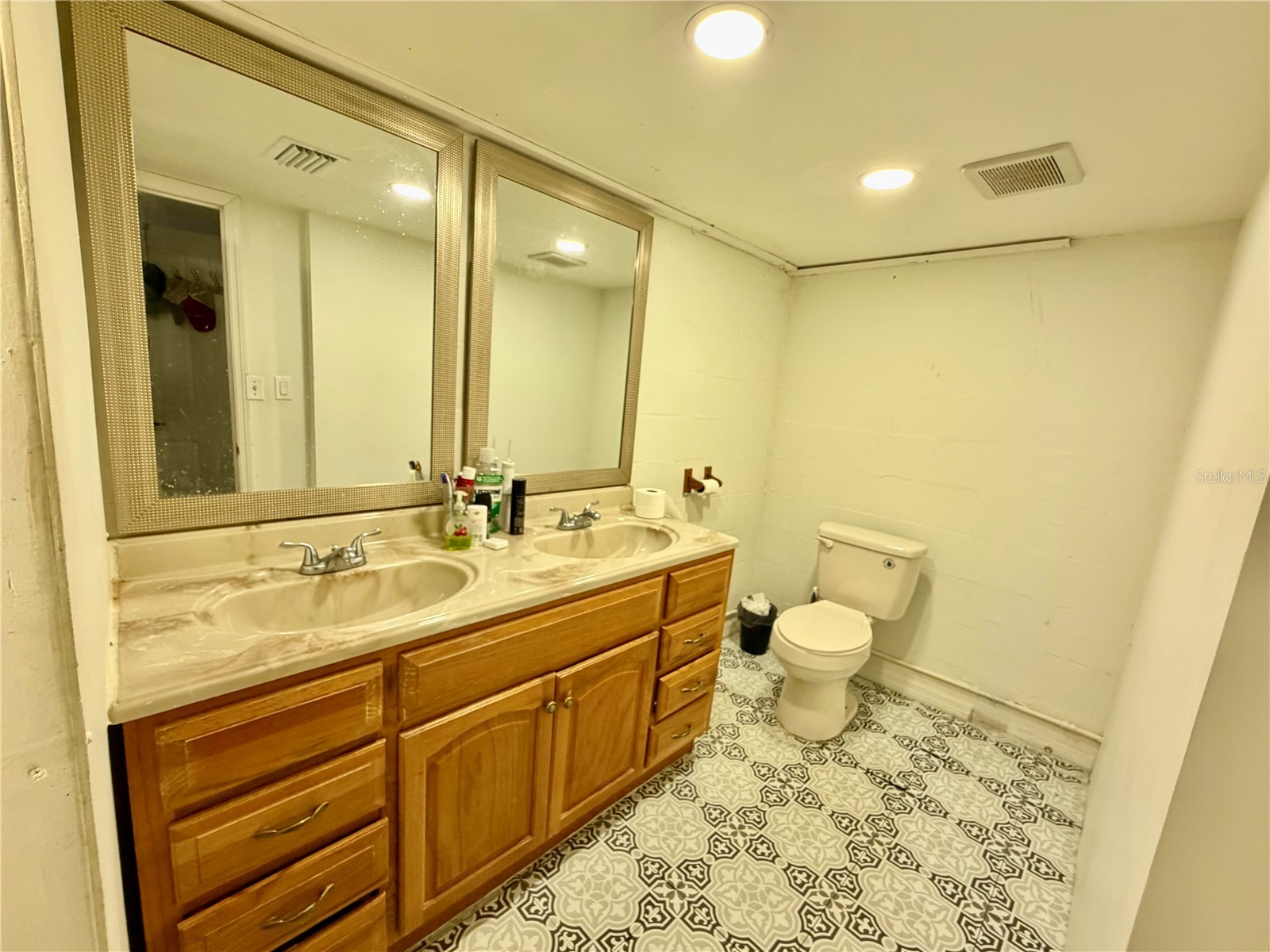 4022 54th Avenue N Saint Petersburg FL 33714 TB8472389 image37