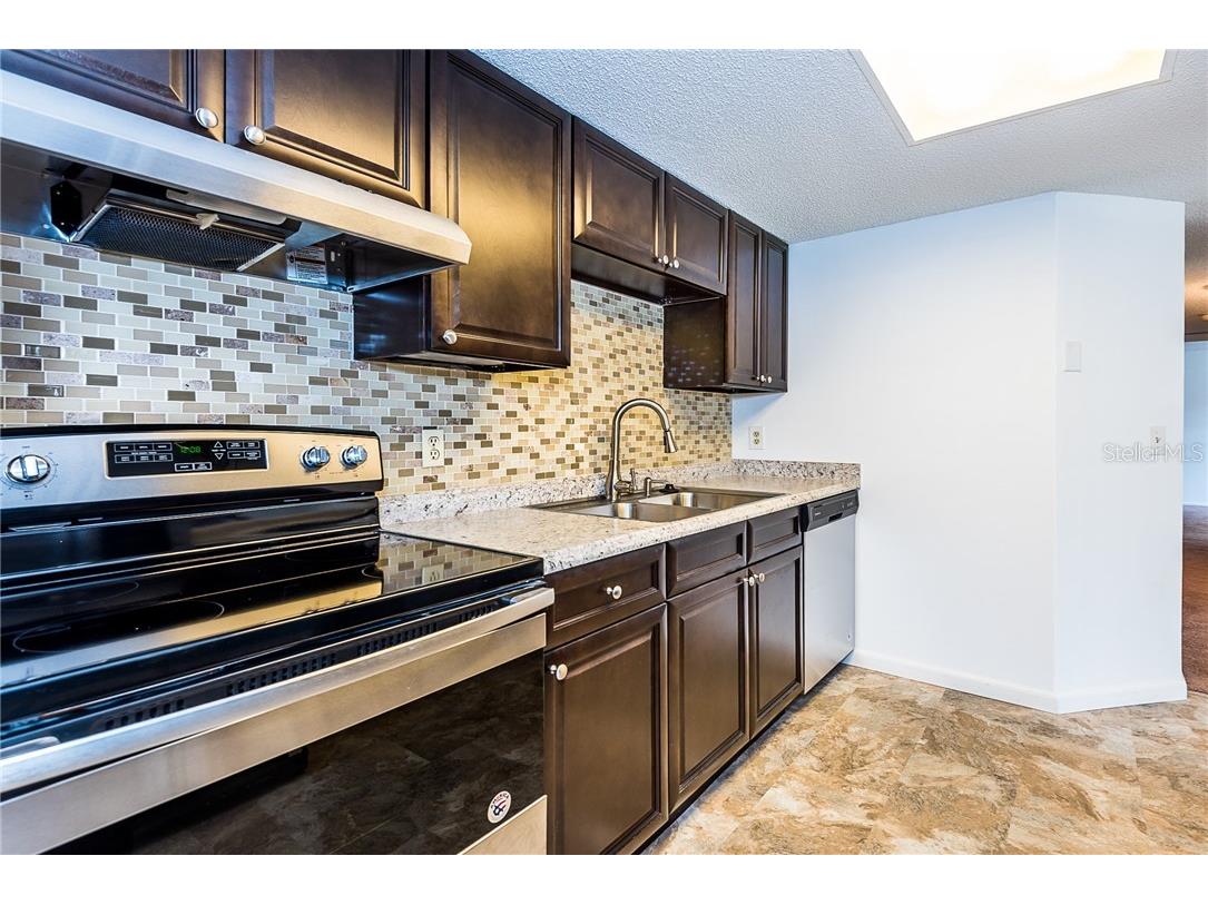 4022 Beaver Lane #700D Port Charlotte FL 33952 C7402178 image12