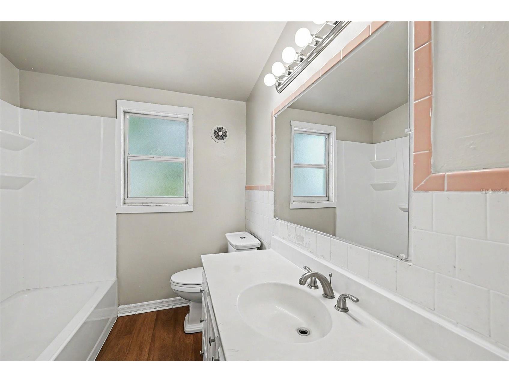 4022 E Henry Avenue Tampa FL 33610 TB8525795 image15