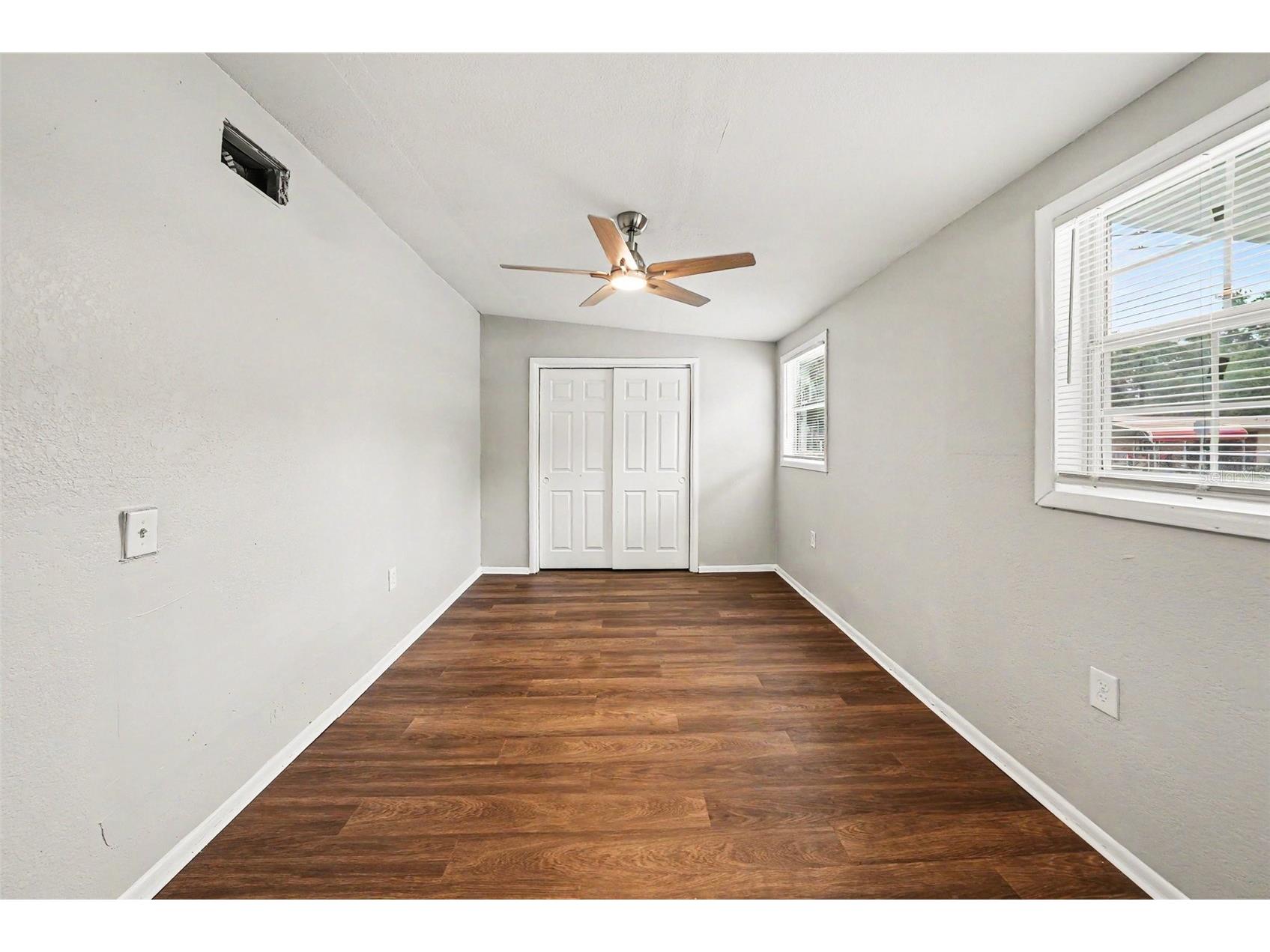 4022 E Henry Avenue Tampa FL 33610 TB8525795 image19