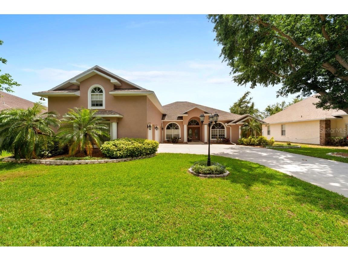 4022 Valrico Grove Drive Valrico FL 33594 TB8379191 image1