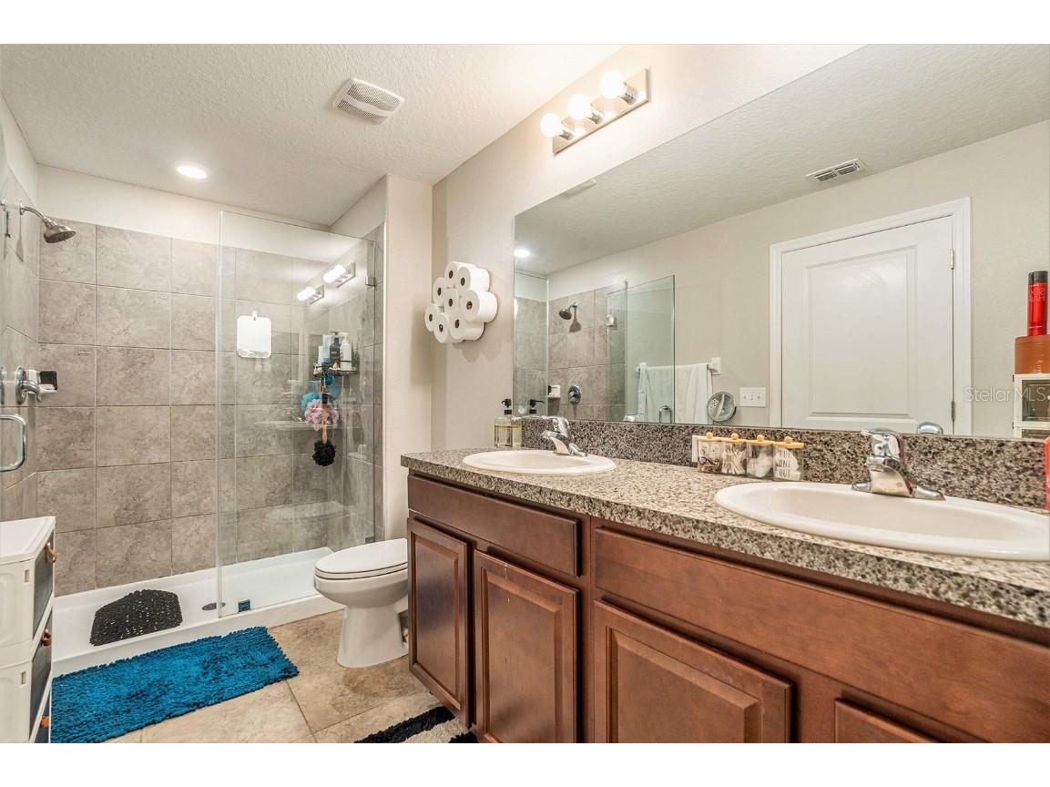 4022 Wild Senna Boulevard Tampa FL 33619 TB8447807 image16