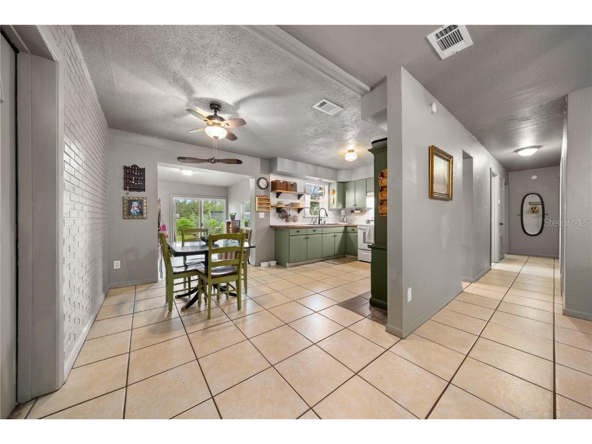 4023 NE 7th Street Ocala FL 34470 OM711338 image9