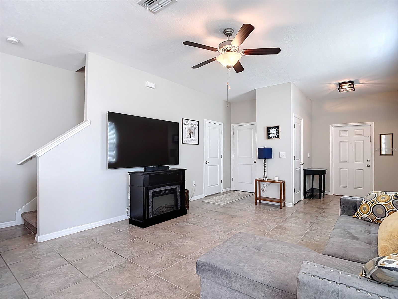 4023 Wild Senna Boulevard Tampa FL 33619 O6393513 image11