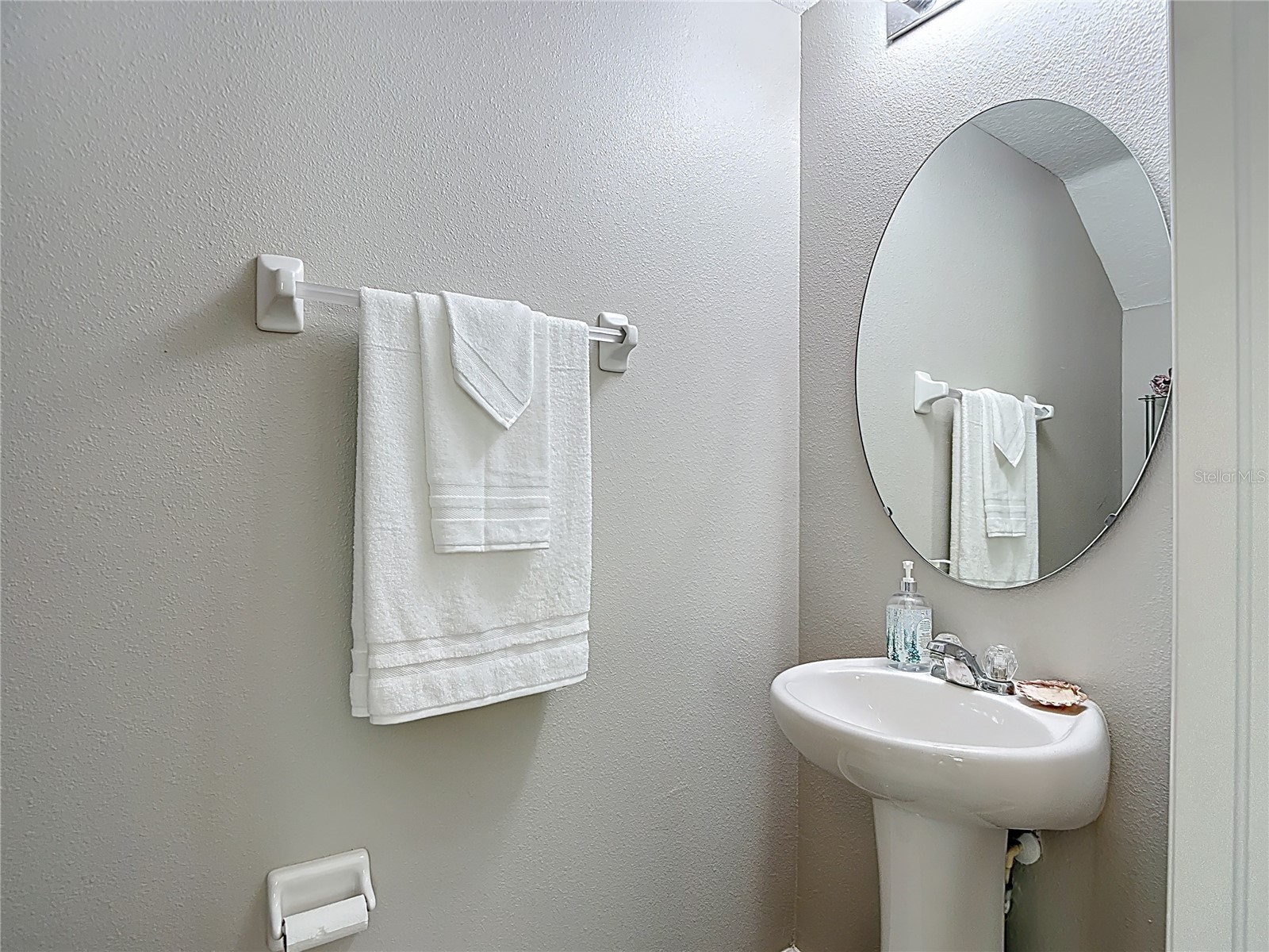 4023 Wild Senna Boulevard Tampa FL 33619 O6393513 image23