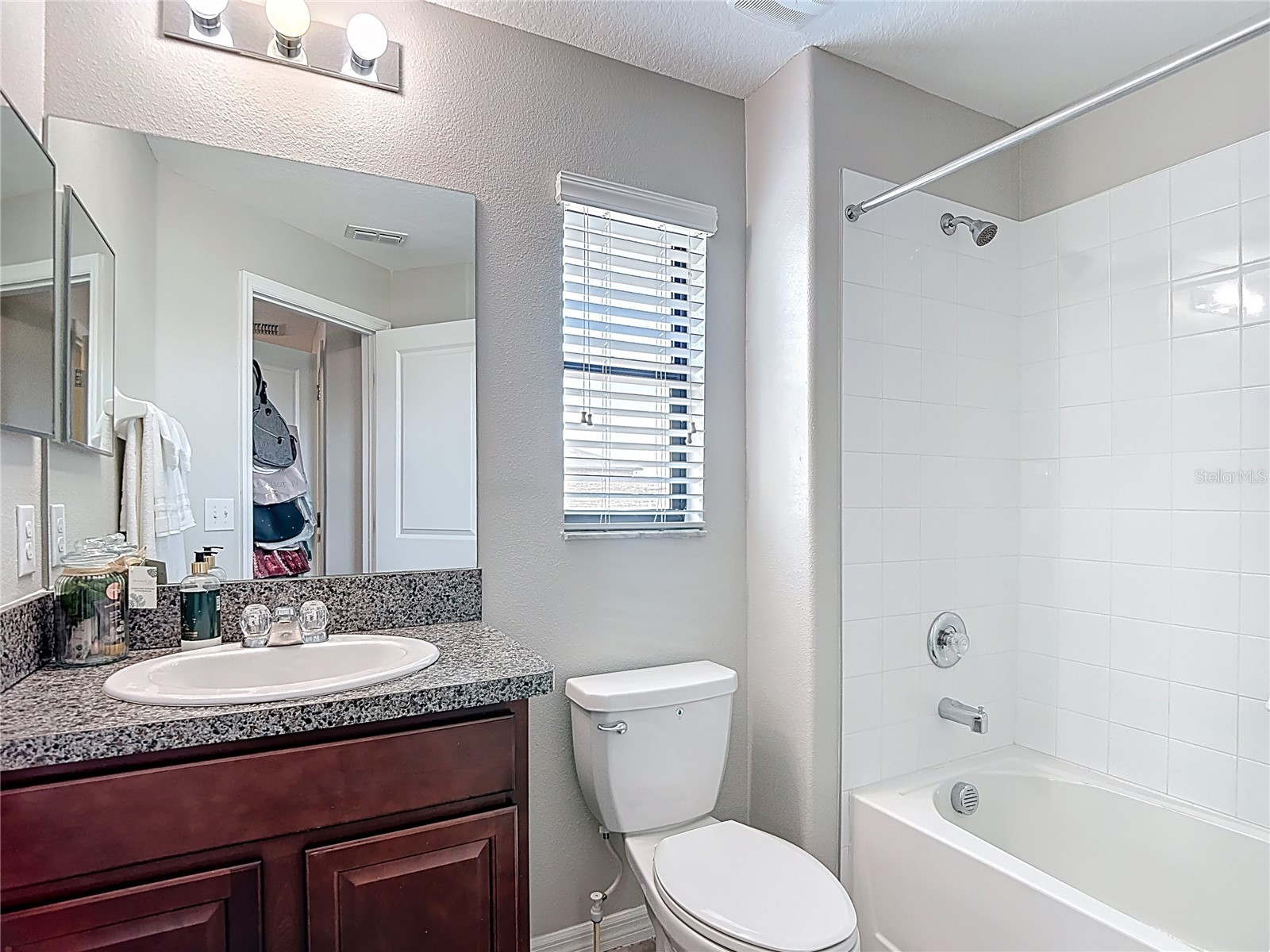 4023 Wild Senna Boulevard Tampa FL 33619 O6393513 image32