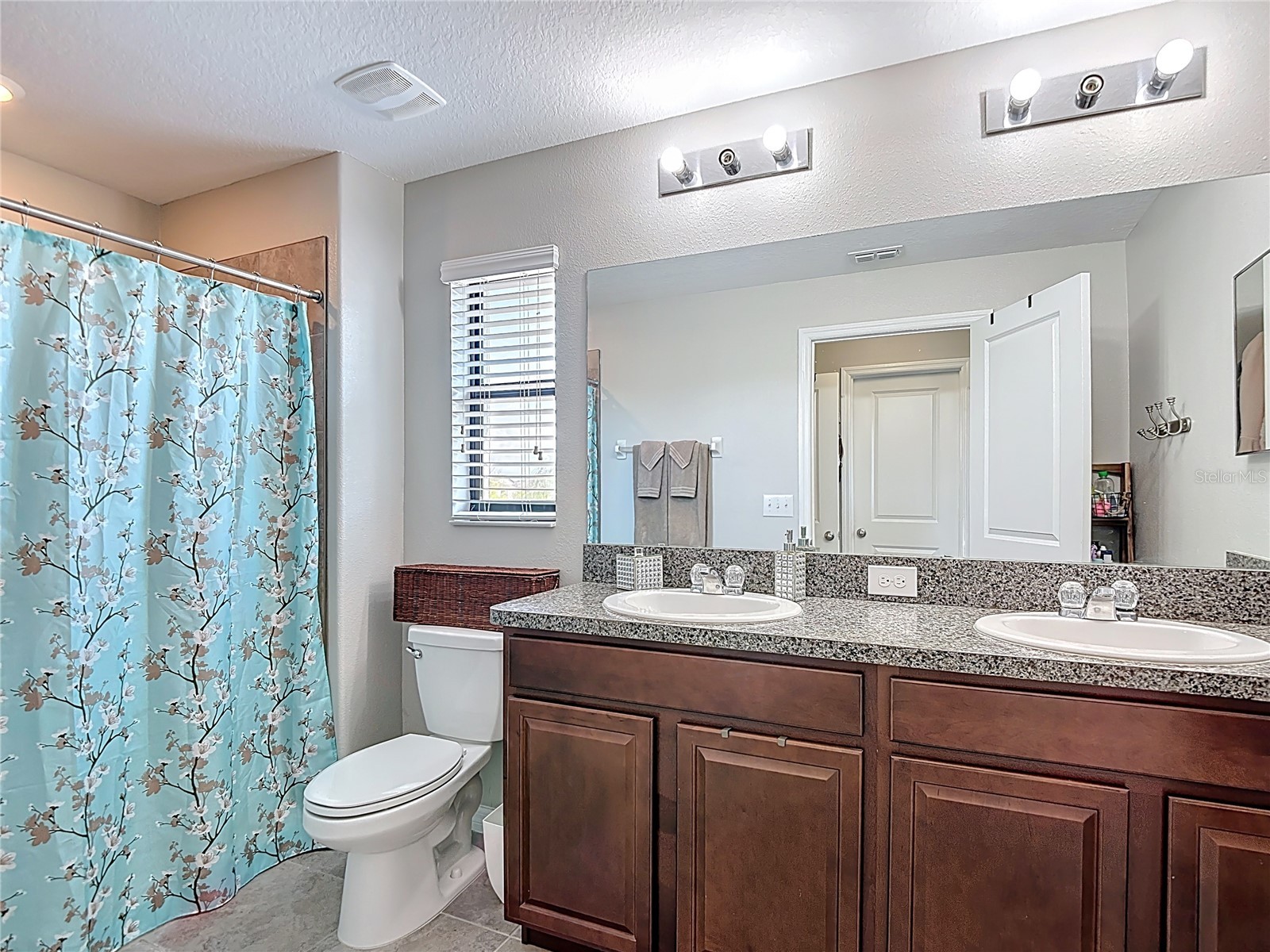 4023 Wild Senna Boulevard Tampa FL 33619 O6393513 image37