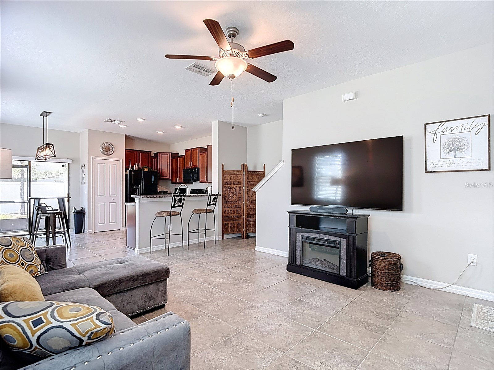 4023 Wild Senna Boulevard Tampa FL 33619 O6393513 image8