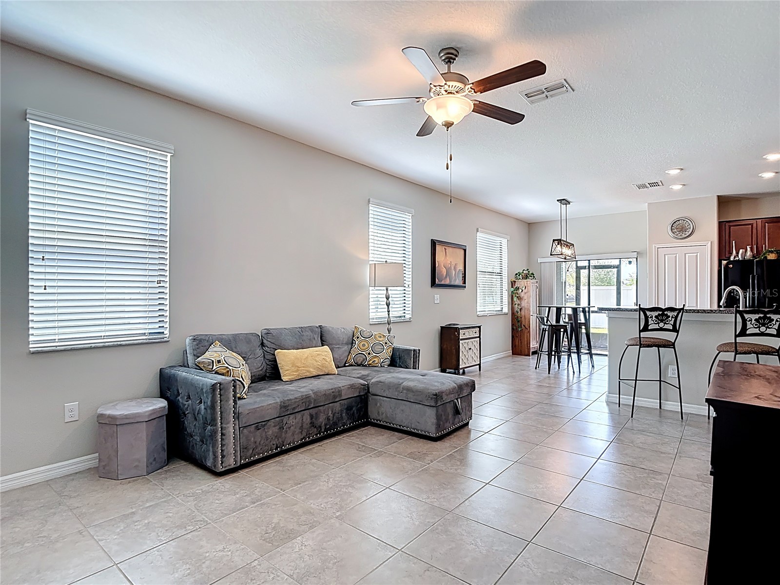 4023 Wild Senna Boulevard Tampa FL 33619 O6393513 image9