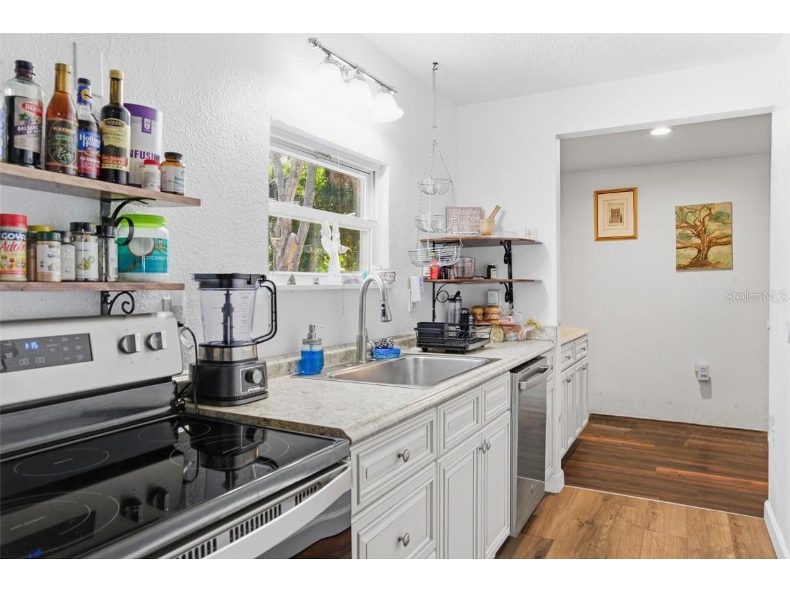 4024 43rd Avenue N Saint Petersburg FL 33714 TB8451843 image14