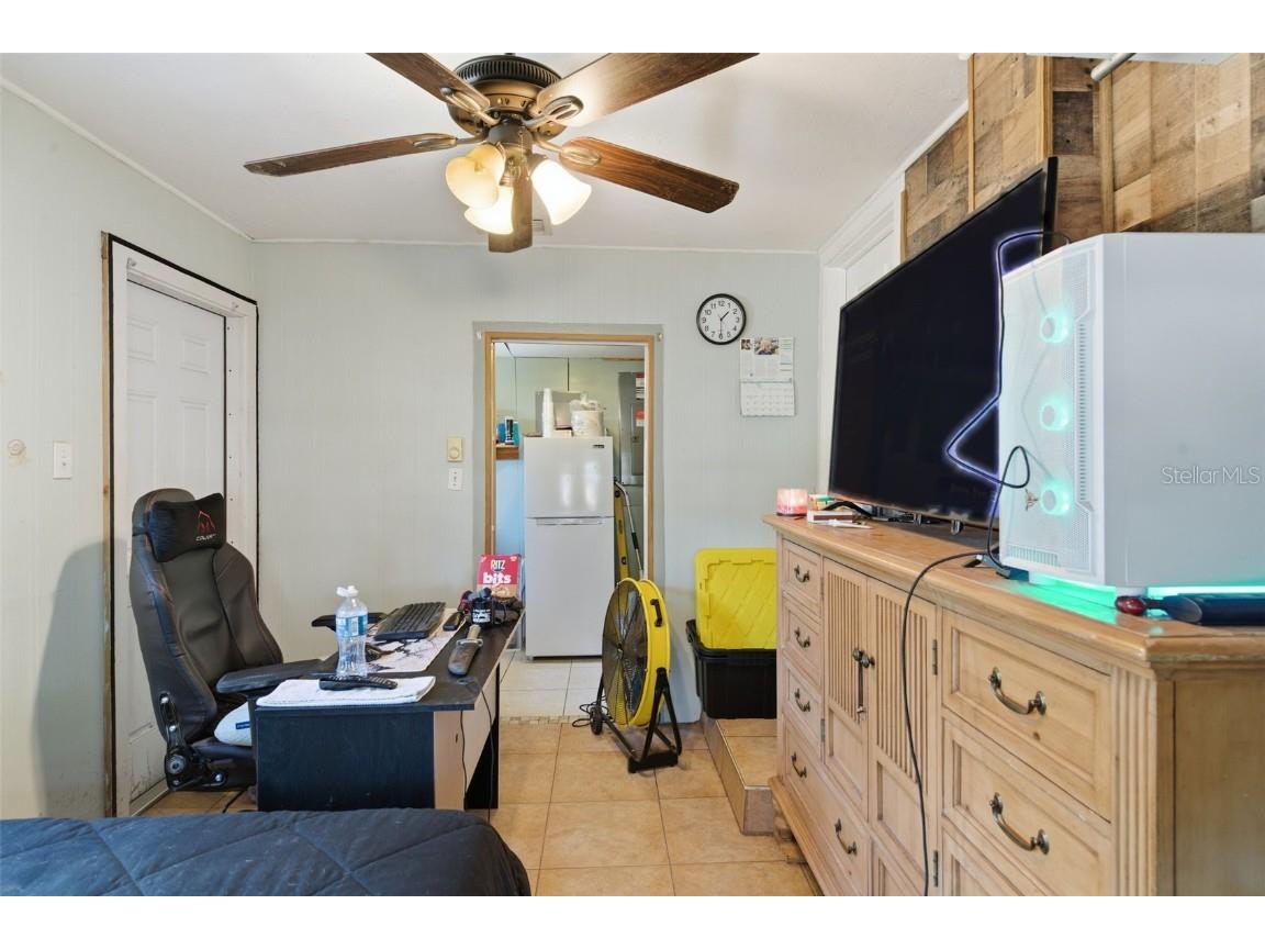 4024 43rd Avenue N Saint Petersburg FL 33714 TB8451843 image22