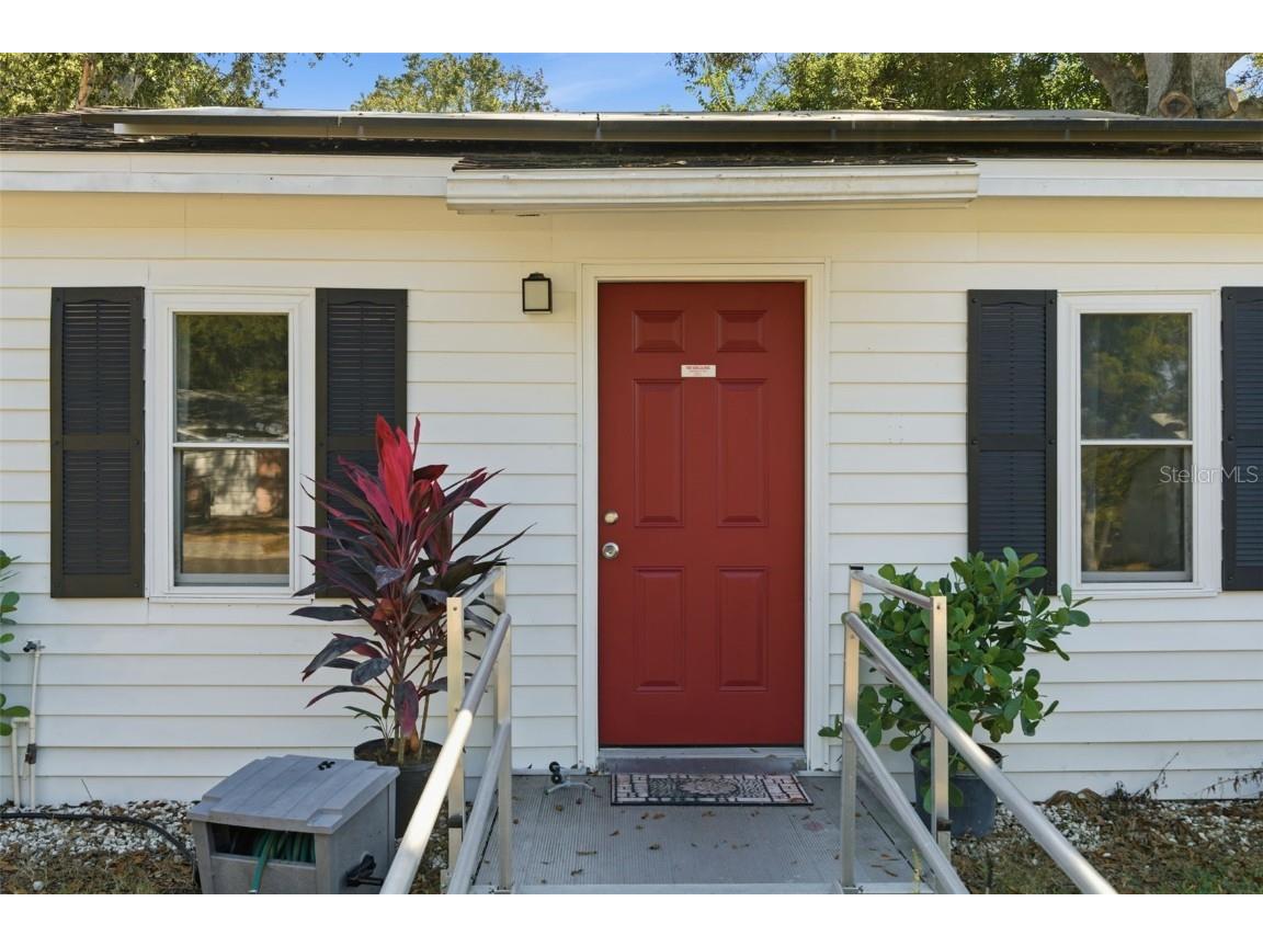 4024 43rd Avenue N Saint Petersburg FL 33714 TB8451843 image4