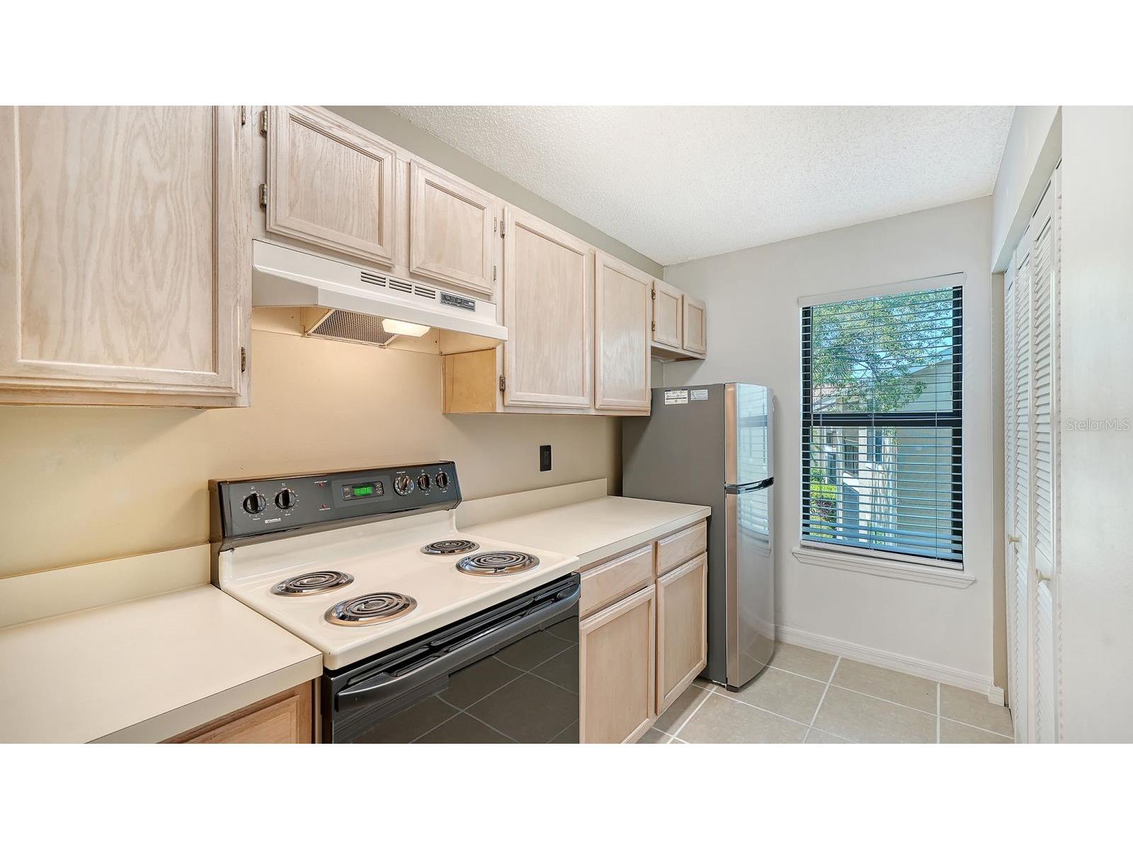 4024 Crockers Lake Boulevard #27 Sarasota FL 34238 A4698382 image17