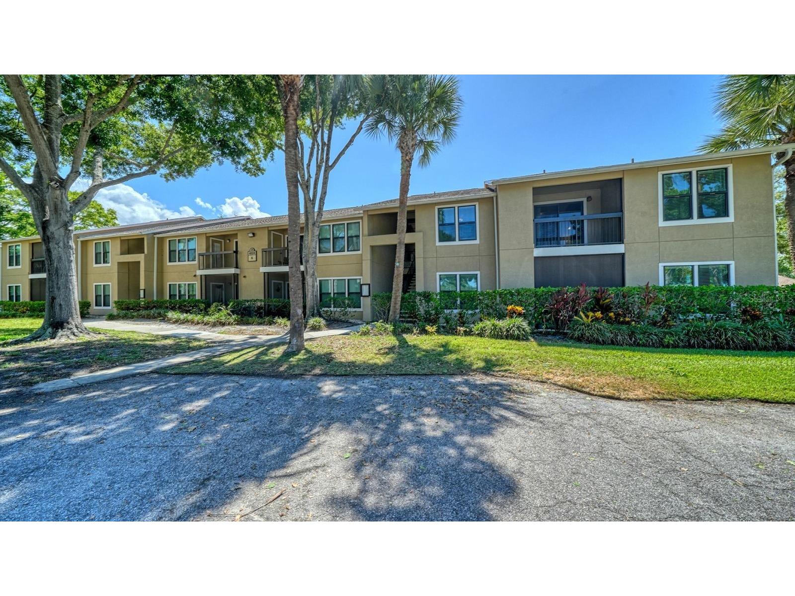 4024 Crockers Lake Boulevard #27 Sarasota FL 34238 A4698382 image2