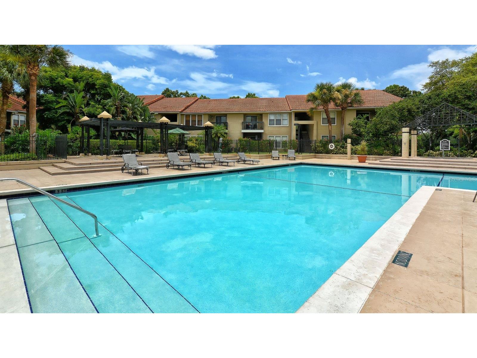 4024 Crockers Lake Boulevard #27 Sarasota FL 34238 A4698382 image22