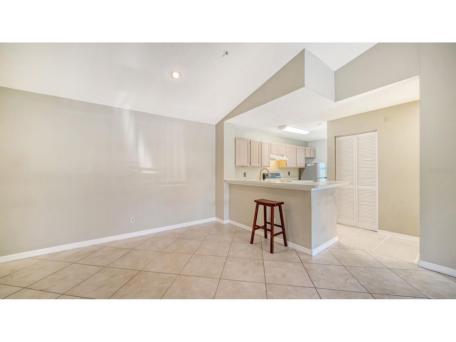 4024 Crockers Lake Boulevard #27 Sarasota FL 34238 A4698382 image5