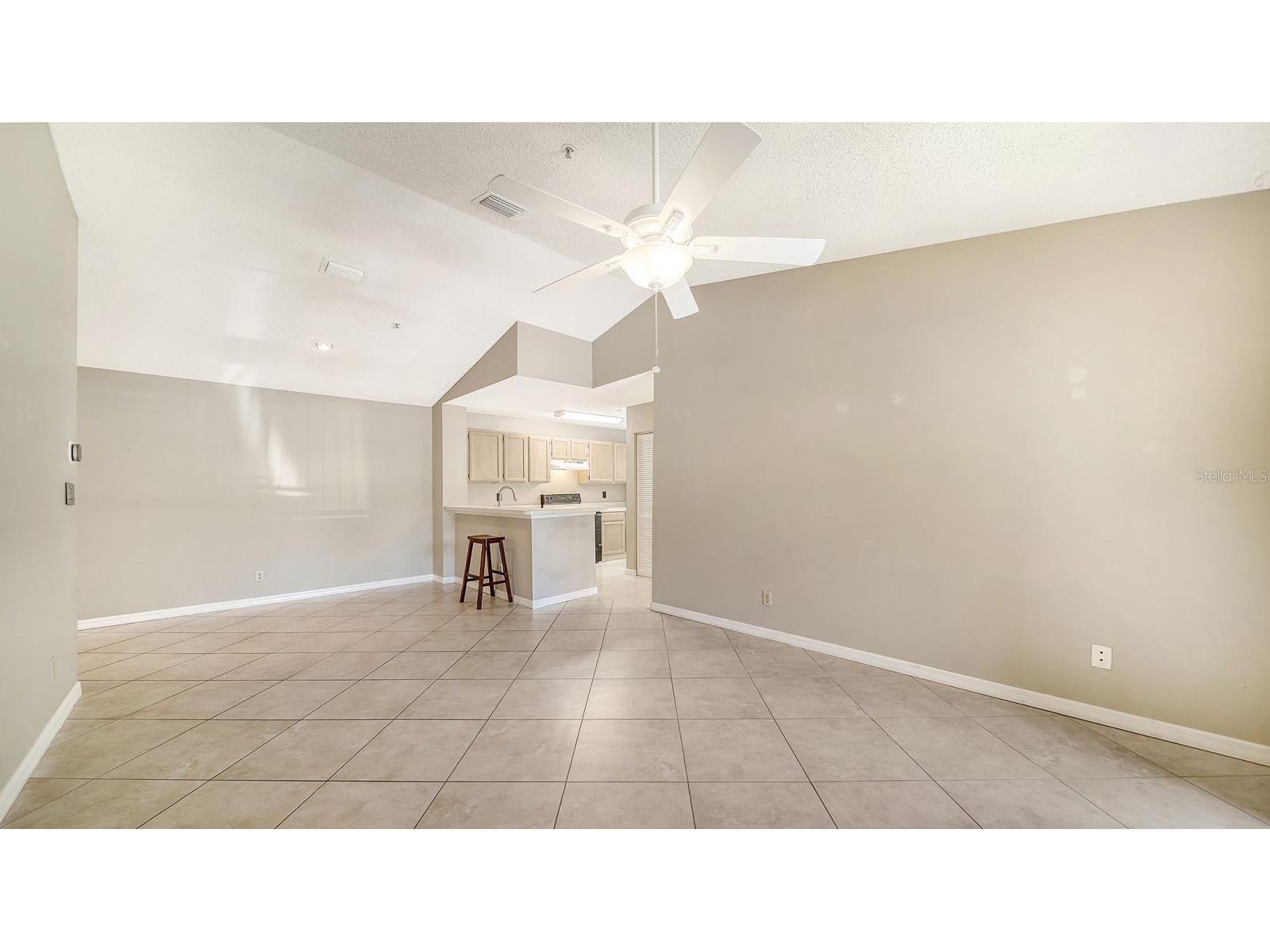 4024 Crockers Lake Boulevard #27 Sarasota FL 34238 A4698382 image6