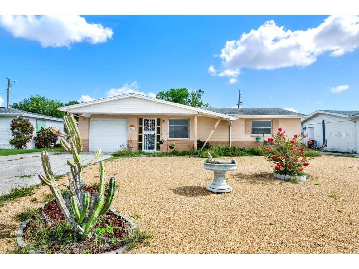 4025 Chesswood Drive Holiday FL 34691 TB8399673 image1