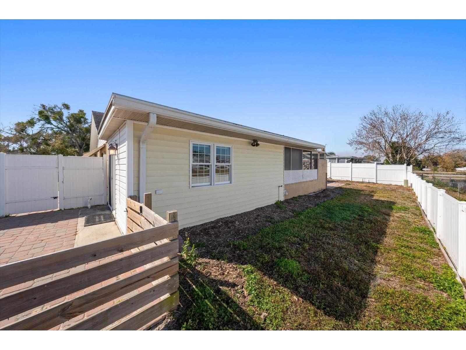 4025 Sail Drive New Port Richey FL 34652 TB8474132 image22