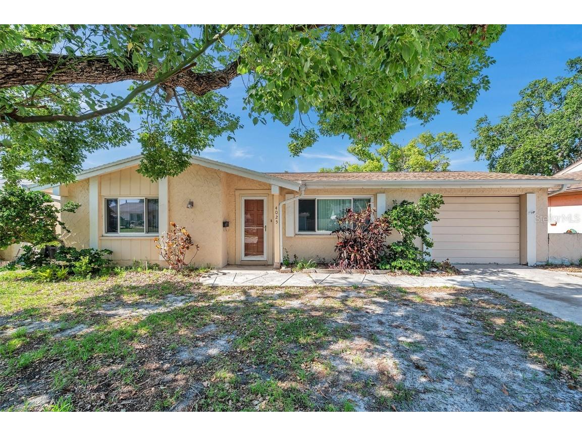 4025 Stratfield Drive New Port Richey FL 34652 W7875777 image1