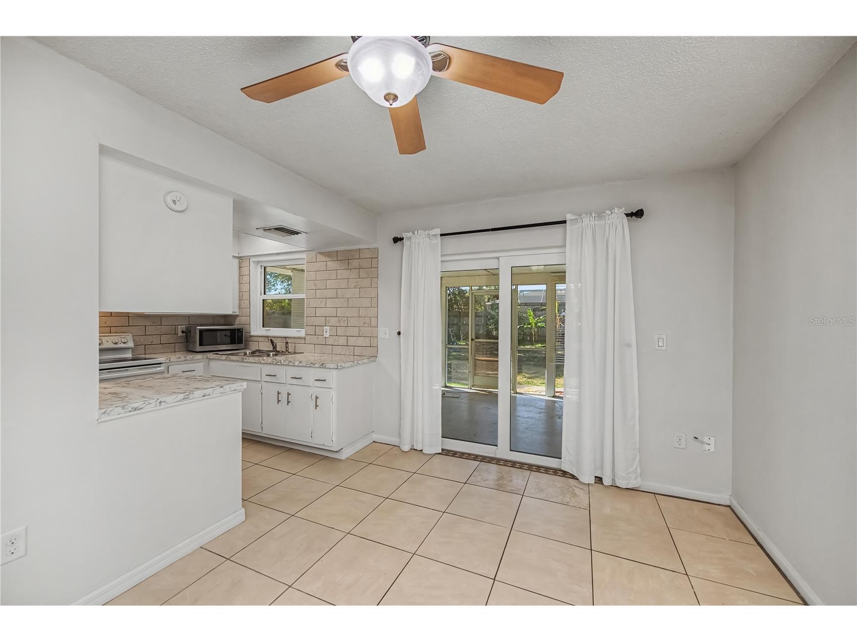 4025 Yucatan Circle Port Charlotte FL 33948 C7520104 image12