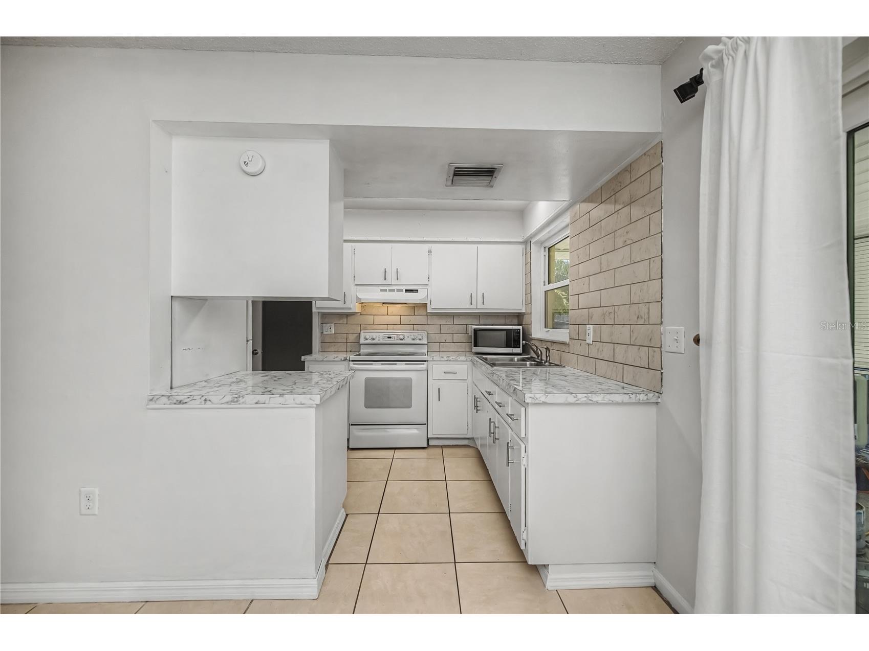 4025 Yucatan Circle Port Charlotte FL 33948 C7520104 image13