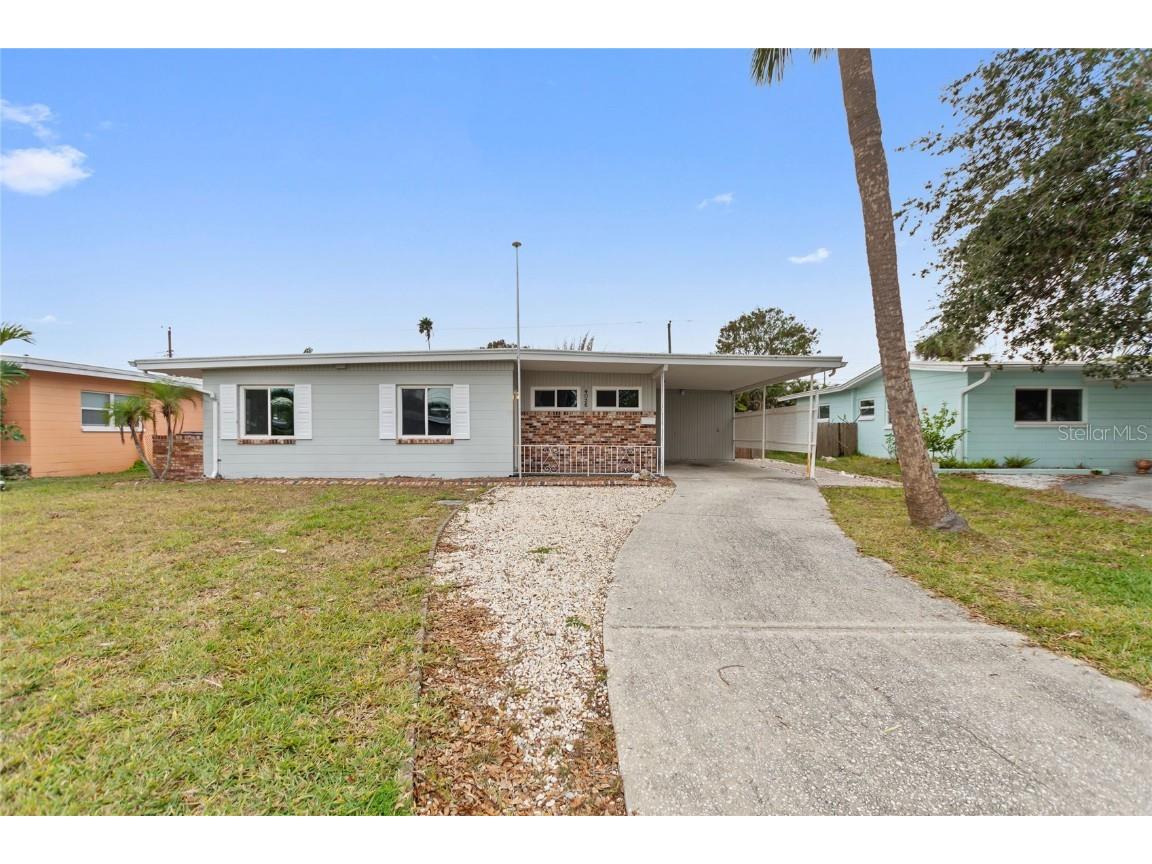 4026 Indianapolis Street NE Saint Petersburg FL 33703 A4635918 image1