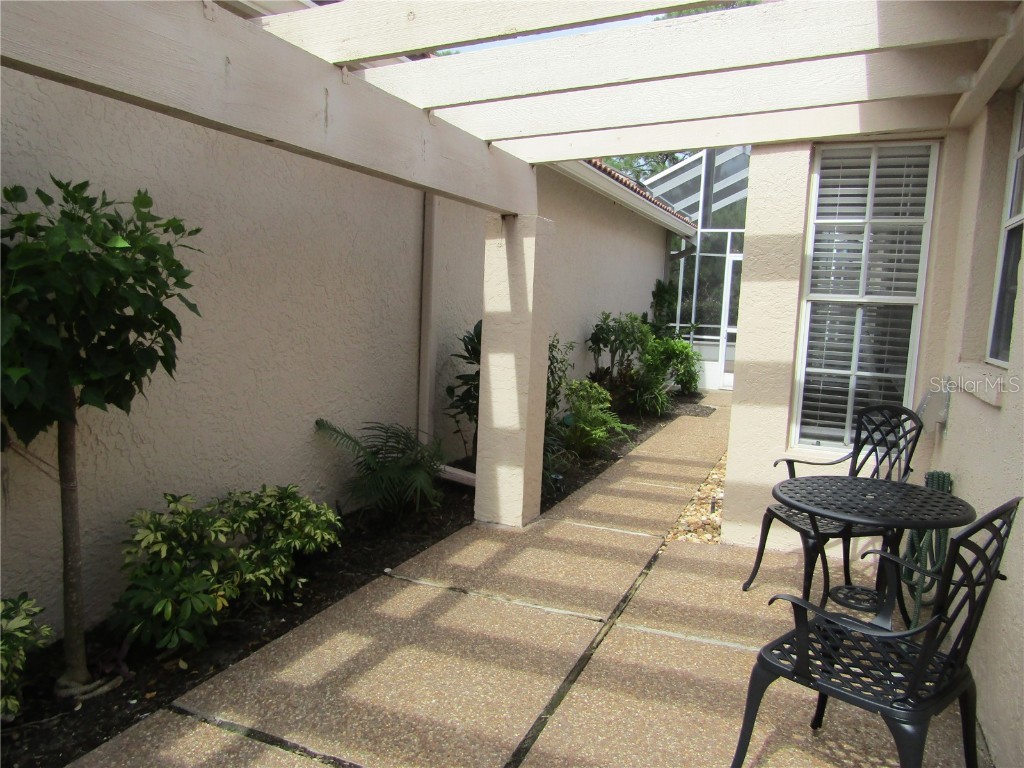 4026 Lyndhurst Court #13 Sarasota FL 34235 A4623122 image7