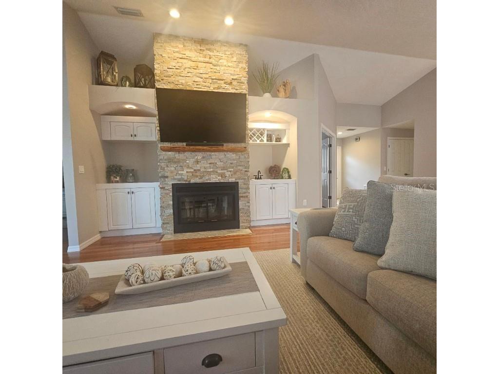 4026 Lyndhurst Court #13 Sarasota FL 34235 A4623122 image9