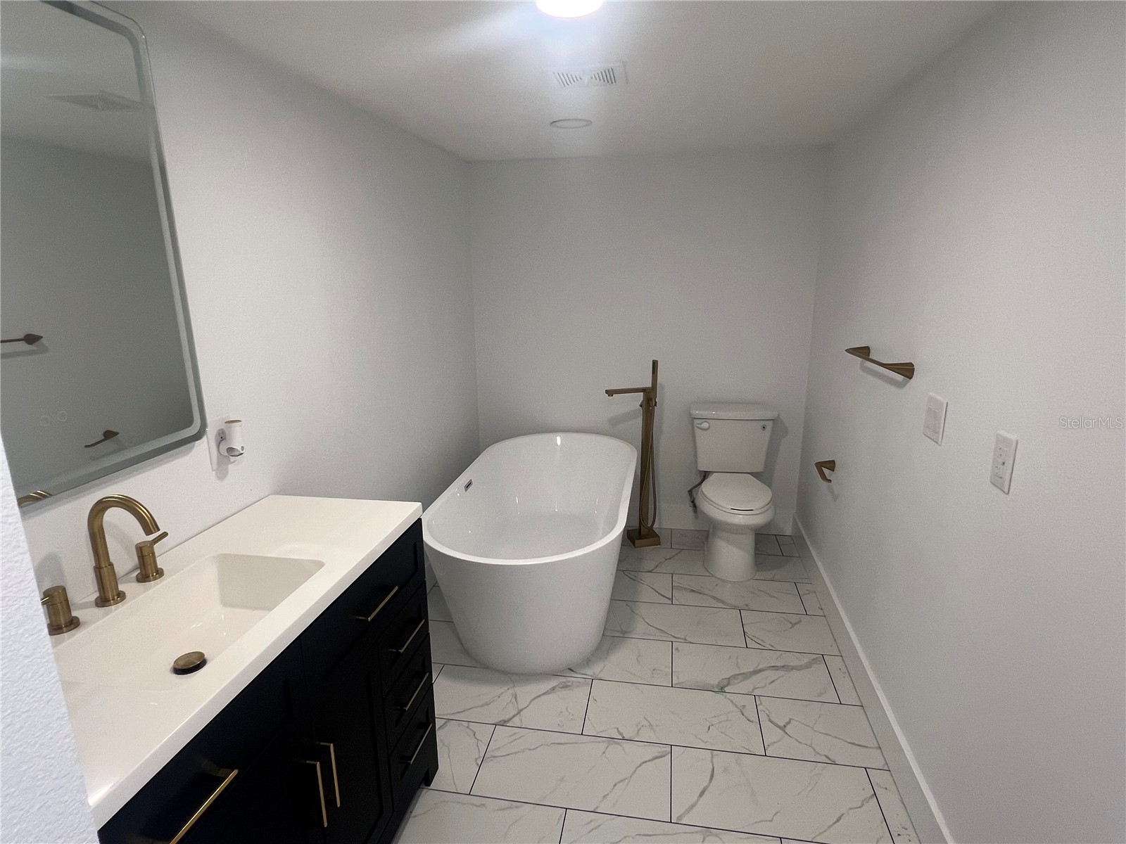 4026 Shannon Brown Drive Orlando FL 32808 O6414633 image90