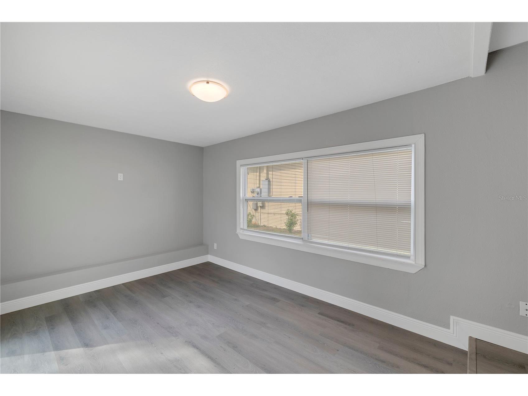 4027 7th Street S Saint Petersburg FL 33705 TB8487746 image18