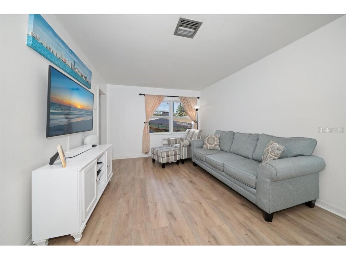 4028 12th Avenue N Saint Petersburg FL 33713 TB8452084 image5