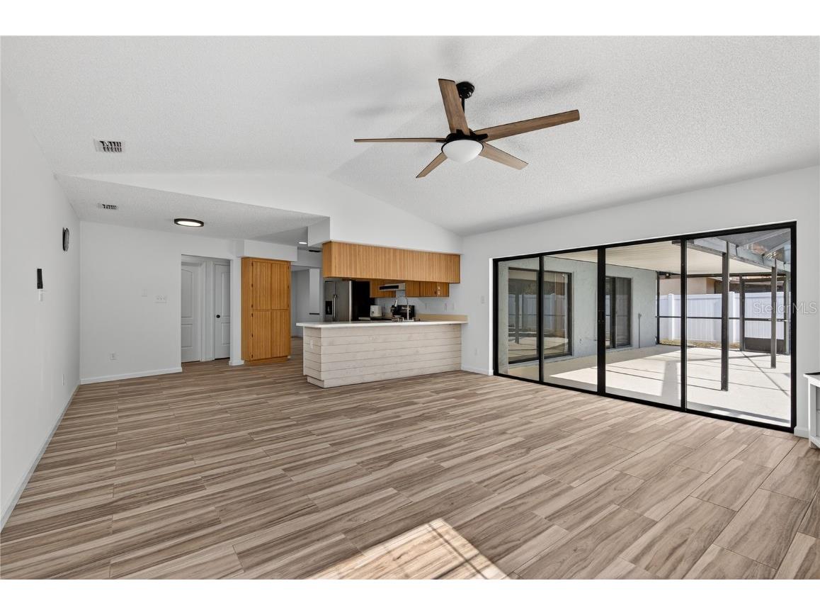 4028 Bell Grande Drive Valrico FL 33596 TB8446785 image14