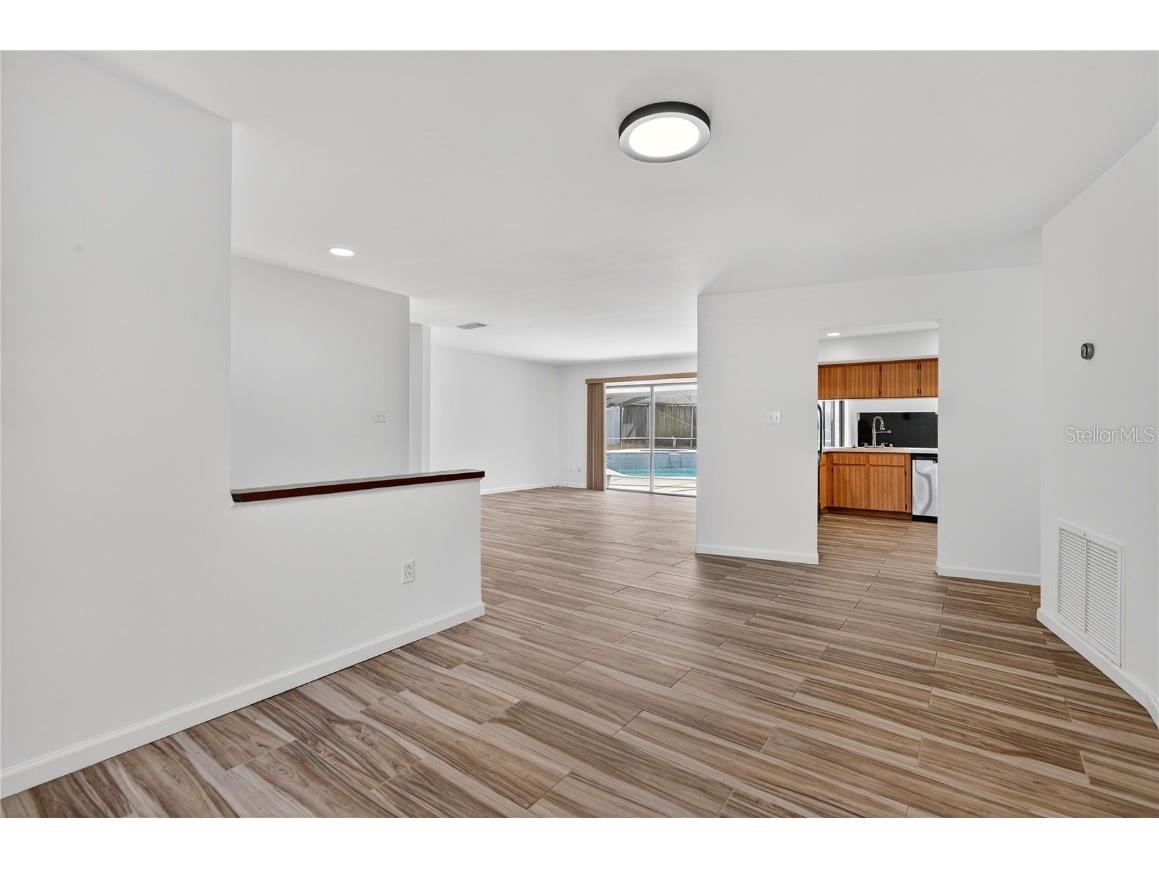 4028 Bell Grande Drive Valrico FL 33596 TB8446785 image6