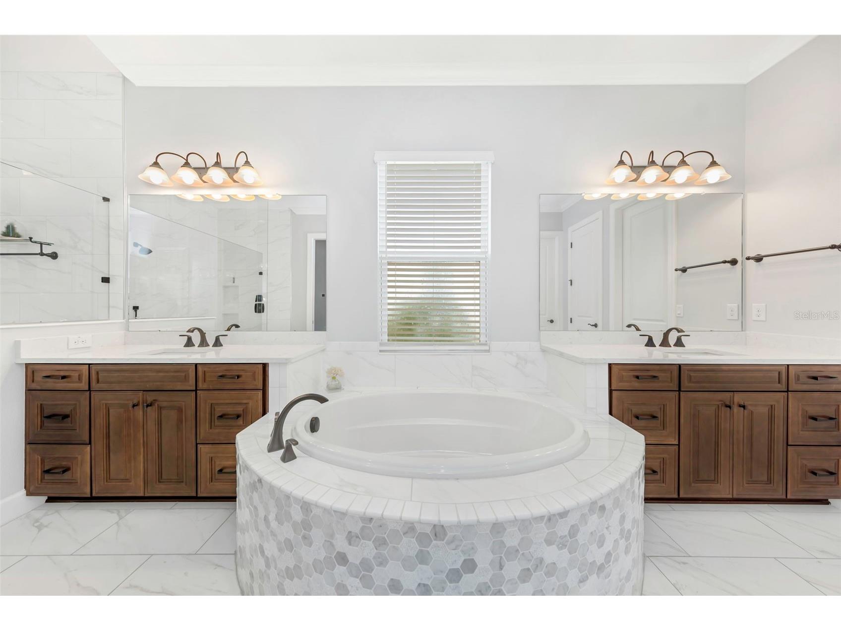 4028 Rocky Shores Drive Tampa FL 33634 TB8497962 image27