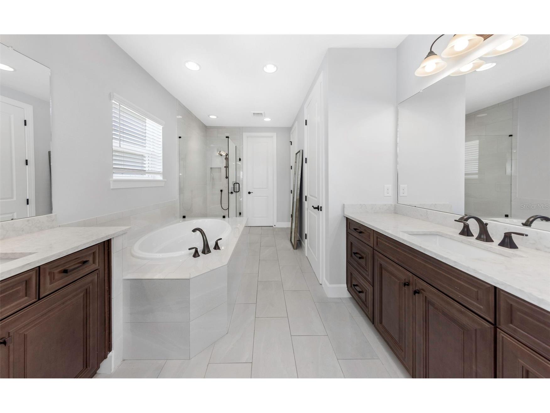 4028 Rocky Shores Drive Tampa FL 33634 TB8497962 image29